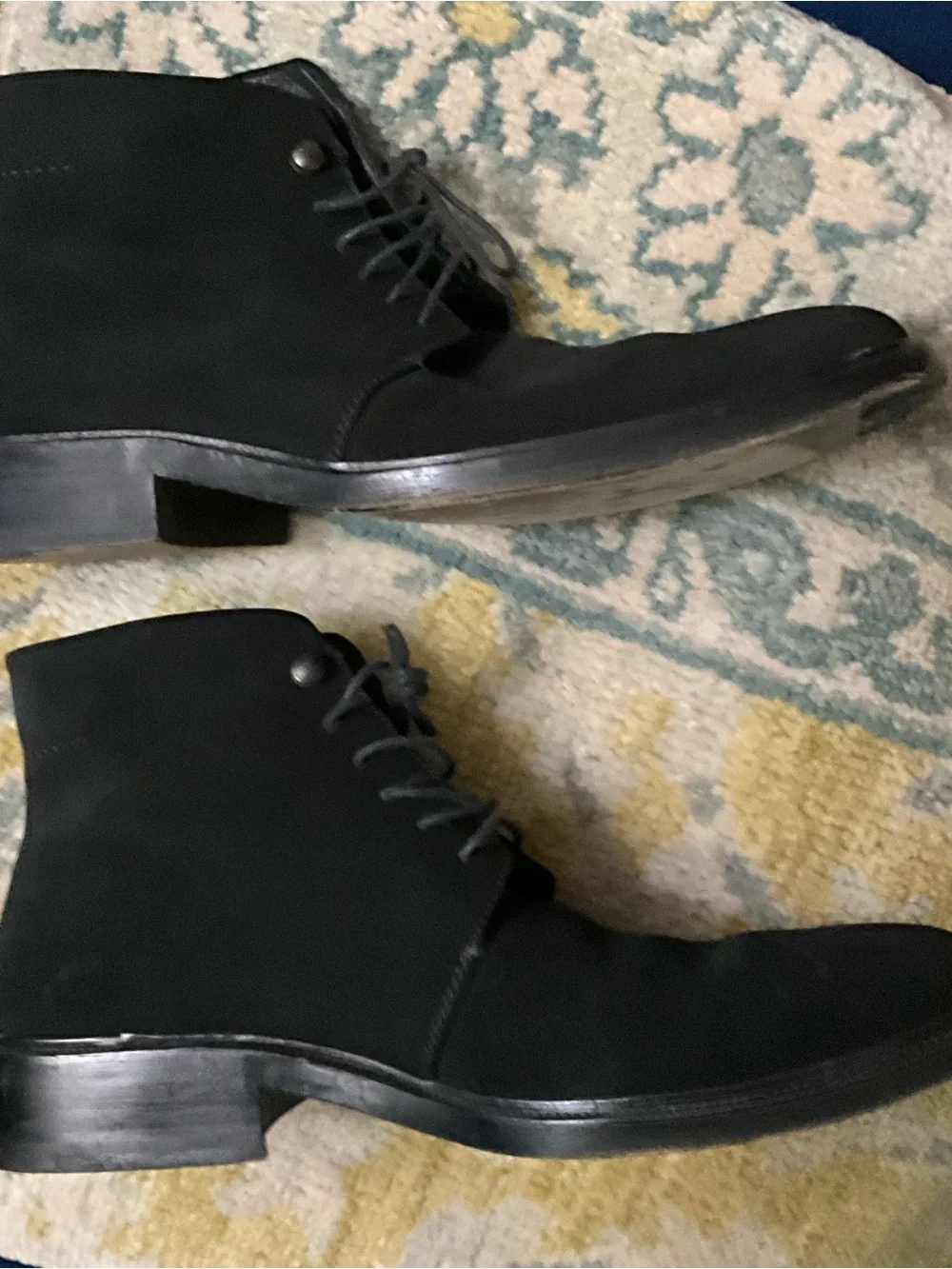 Men’s GUCCI black suede leather 5 eye lace up ankle boots 9 D
